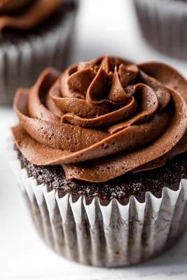 Chocolate Cupcakes x 12